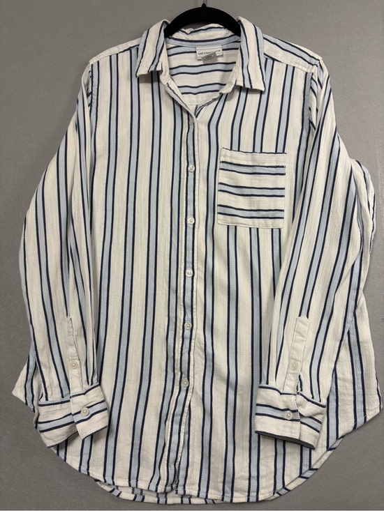Liz Claiborne Tops - Liz Claiborne Striped Long-Sleeve Button down Shirt White/sky blue/Navy sz M